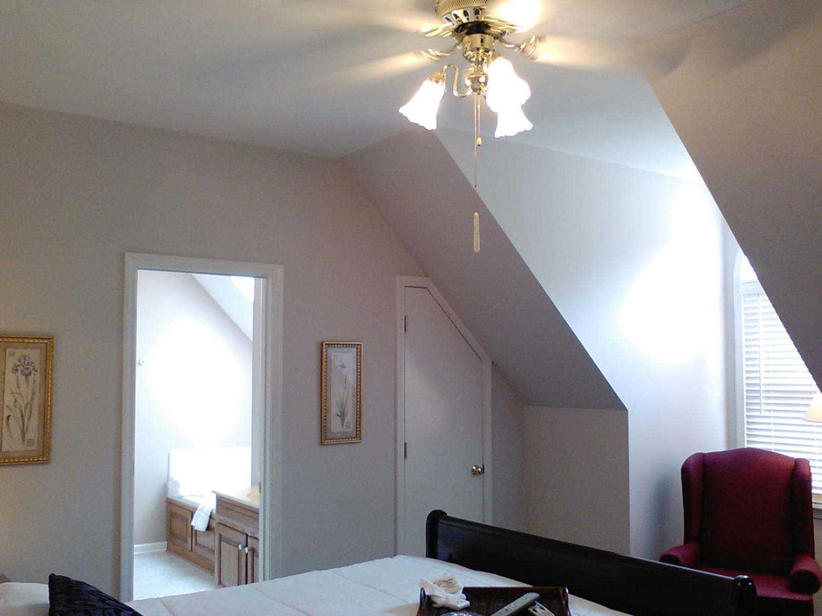 The Garden Inn Bed & Breakfast At Bee Rock Monterey Eksteriør billede